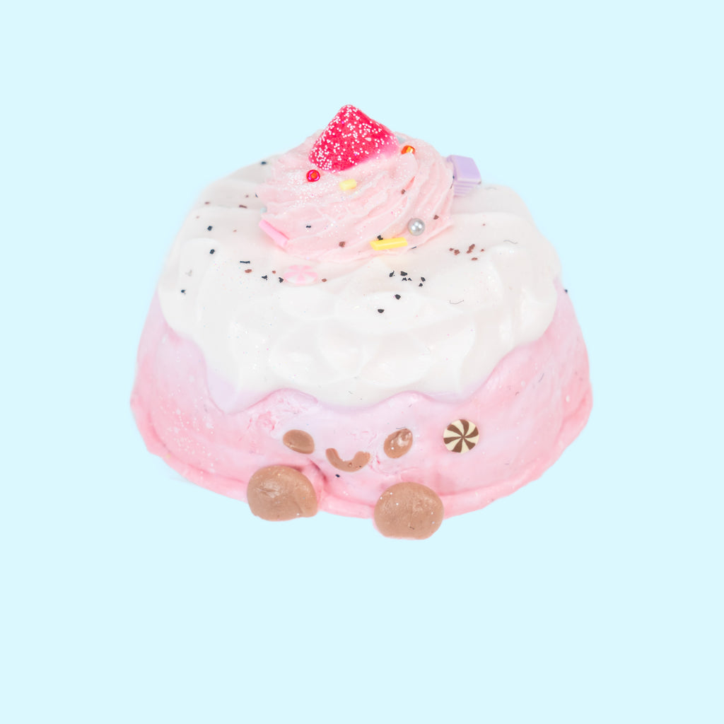 JC’s Dreamy Cake squishy toy